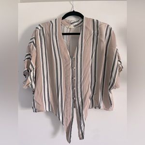 Pink stripped cropped shirt